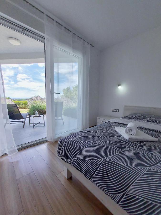 Apartment Fiorella ポレッチ エクステリア 写真